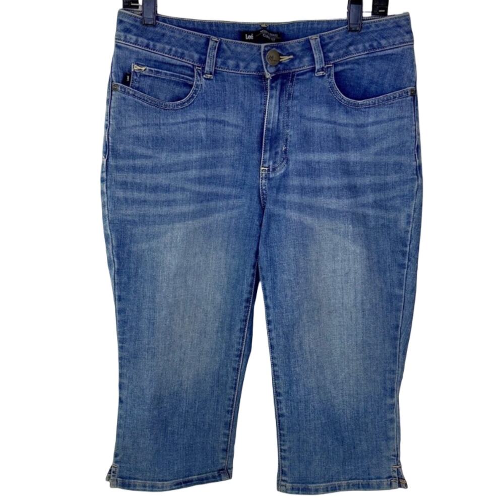 Lee Light Wash Blue Curvy Mid Rise Bedazzled Pockets Cropped Capri Jeans size 10